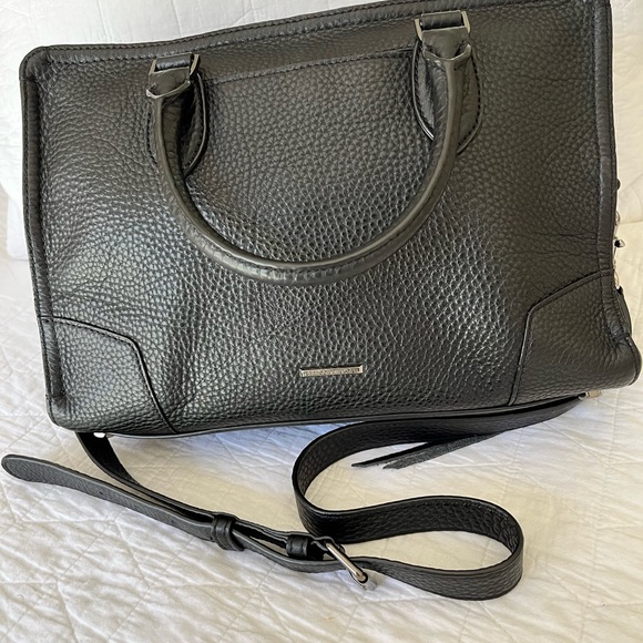 Elevate your style with a Rebecca Minkoff bag - Picture 10 of 10